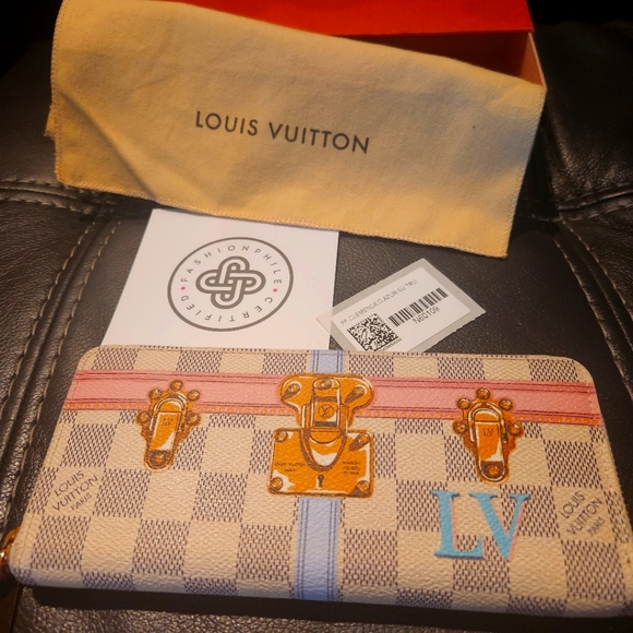Louis Vuitton Clemence Trunk Limited Edition Wallet White Damier Blue Pink - Picture 2 of 16